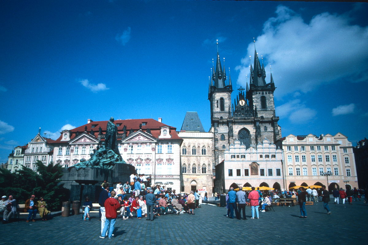 OldTownSquare_1.jpg