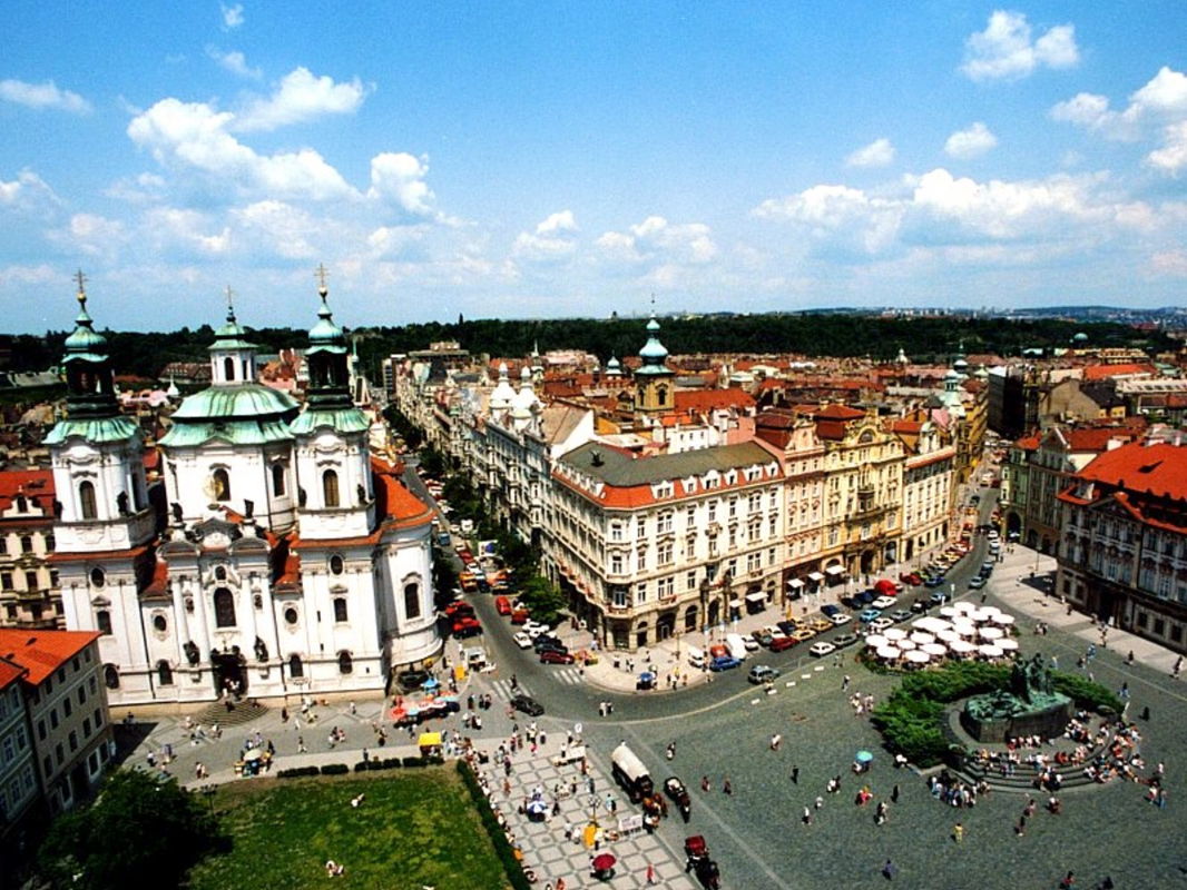 OldTownSquare_3.jpg
